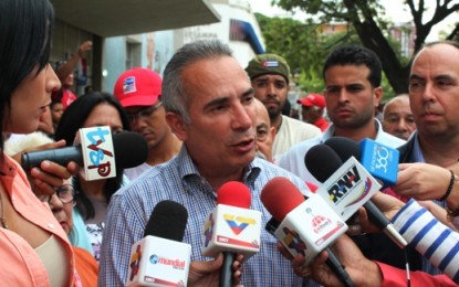 Freddy Bernal: Venezuela apoya a los Cinco Héroes cubanos
