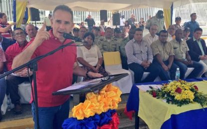 Freddy Bernal presente en el acto de reimpulso de la Policía de Charallave