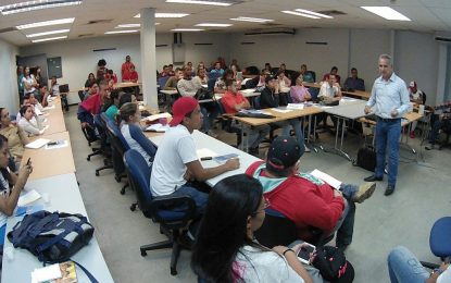 Comunicadores Clap de Caracas inician curso formativo