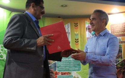 MinPPAU y UNERG firman convenio para potenciar la Agricultura Urbana
