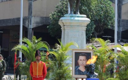 “El Comandante Hugo Chávez se transformó en la luz de un pueblo”