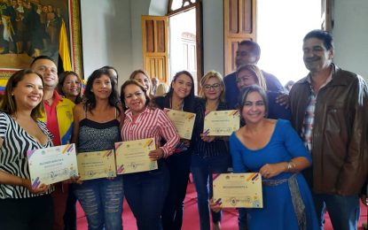 Parlamento reconoce lucha de las mujeres tachirenses para enfrentar el bloqueo económico