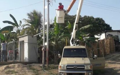 Fuerza trabajadora sustituye 4 transformadores y ejecuta mantenimientos correctivos en Táchira