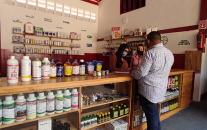 Reinaugurada tienda de Agroinsumos “Campaña Admirable” en el municipio José María Vargas
