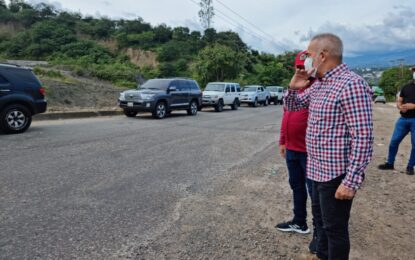 La obra en la vía El Mirador tiene un 75% avance