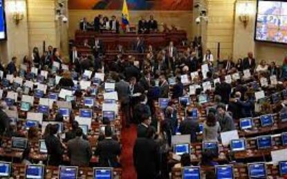 Parlamento de Colombia discutirá el lunes sobre la posible apertura fronteriza