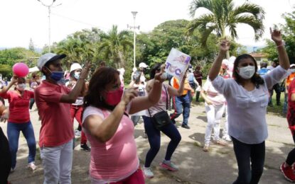 Invitan a mujeres y hombres realizarse la mamografía regularmente