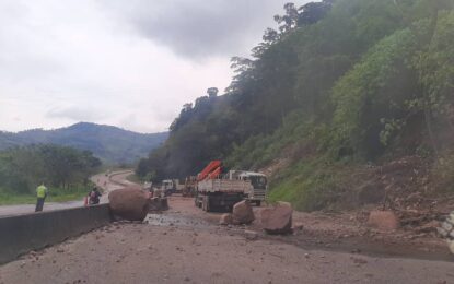 Gobernación del Táchira trabaja para recuperar circulación en zonas afectadas por precipitaciones