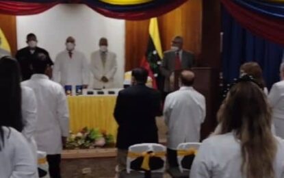 Corposalud rindió homenaje a médicos en su día