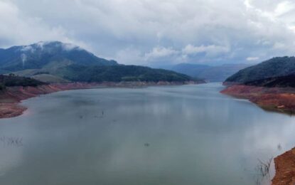 En recorrido de inspección se constató el bajo nivel de agua en el Embalse Uribante