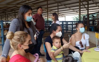 Lotería del Táchira realiza donativo en apoyo a niños con cáncer