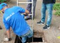 Realizan limpieza del alcantarillado