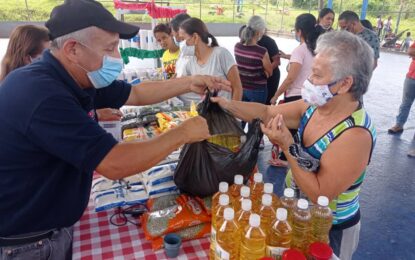 Más de 400 familias del Barrio El Río beneficiadas con La Bodega va a tu Casa