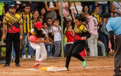La fiesta deportiva del kickingball nacional se vive en San Cristóbal