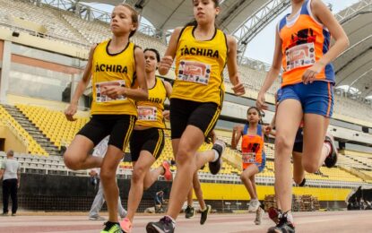 Atletismo juvenil tachirense en nacional de Barinas