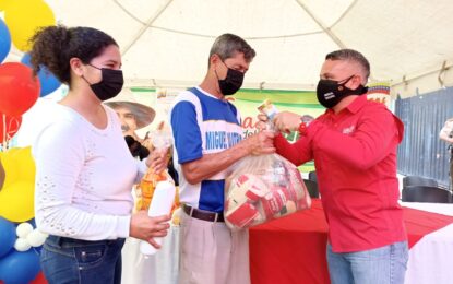 Familias tachirenses son abastecidas con productos básicos y combos proteicos