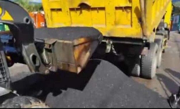 Aplicadas 3 mil toneladas de asfalto en San Cristóbal