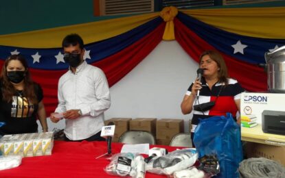 Cárdenas: Más de mil docentes y personal de educación atendidos en jornada integral