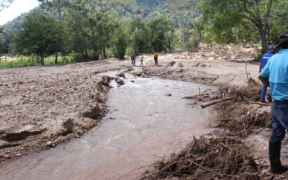 PC Táchira desplegado en San Joaquín de Navay para atender afectaciones por lluvias