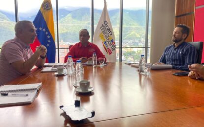 Gobernador Bernal evaluó trabajos viales con el ministro de Transporte Ramón Araguayán