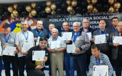 Lotería del Táchira  reconoce labor de las voces del ciclismo