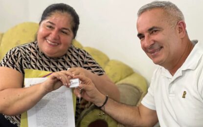 53 familias tachirenses  reciben las llaves de su nuevo hogar
