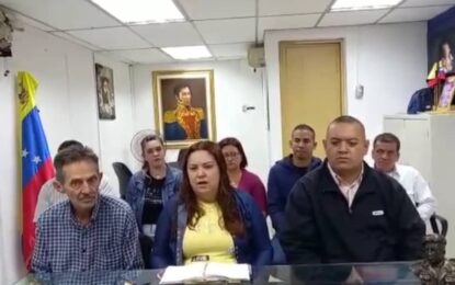 “Los estudiantes no darán clases en aulas, para eso están los profesores”