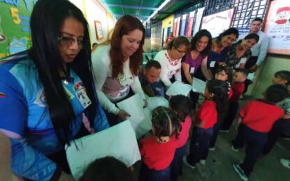 Zona Educativa Táchira entregó kits escolares en el municipio Torbes