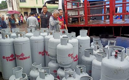 Gas Táchira da respuesta a las familias de Santa Teresa con cilindros recuperados y llenos