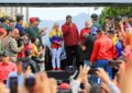 Gobernador Bernal celebra la década que cumple Maduro en el poder