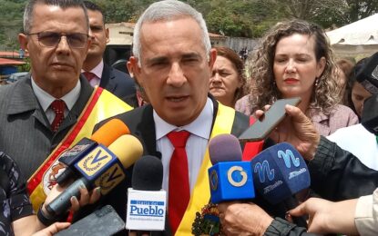 Gobernador Bernal: “Auguramos que grupos armados formalicen la paz con gobierno colombiano”
