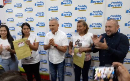 Gobierno bolivariano sigue desplegado atendiendo la emergencia por lluvias