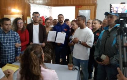 Trabajadores de medios de comunicación inscribieron ante el CNE su respaldo por la defensa del Esequibo