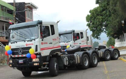 Pdvsa entregó 26 vehículos para optimizar transporte y distribución de combustible en Táchira