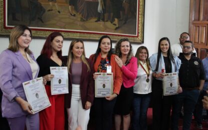 Mujeres del Táchira fueron homenajeadas por su arduo trabajo en el estado