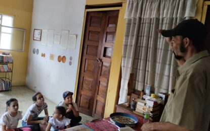 Niños de Michelena descubren la historia de las monedas y billetes de la Venezuela de antaño
