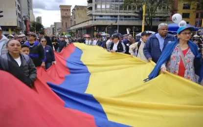 Pueblo de Colombia respalda consulta popular promovida por Gustavo Petro
