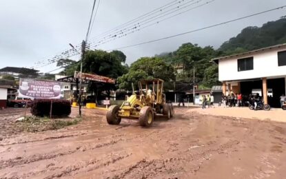 Gobernador Bernal: Maquinarias trabajan de manera continúa en sectores afectados por lluvias