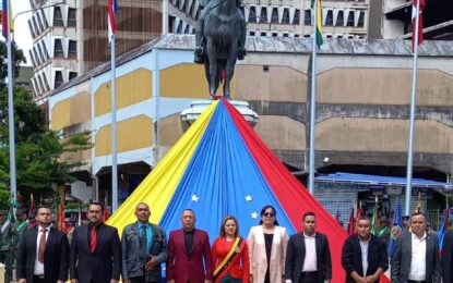 Yanire Chacón: “El pensamiento de Bolívar sigue iluminando a los pueblos del mundo”