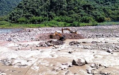 Contenedores de 12 metros son usados para construir variante en la Troncal 05
