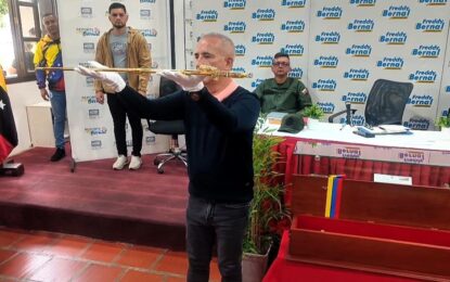 Gobernador Bernal: Hoy exaltamos al Bolívar de la paz, la soberanía y la libertad